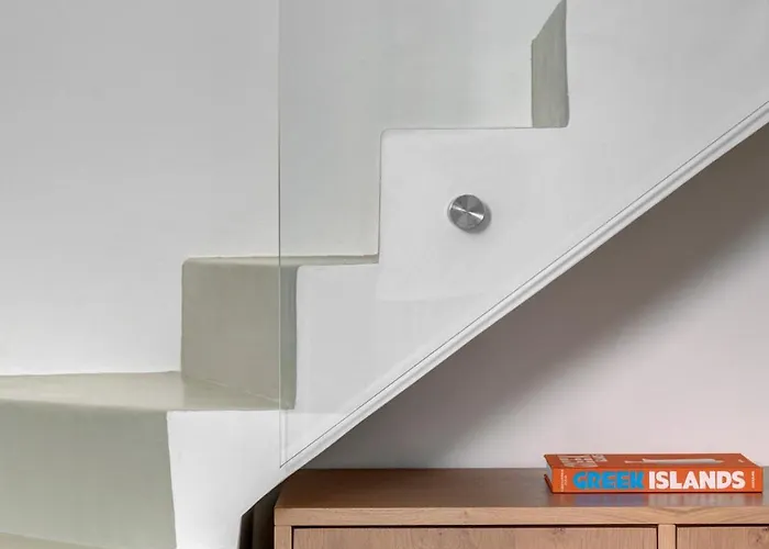 Aplotis Feriehus Ermoupoli