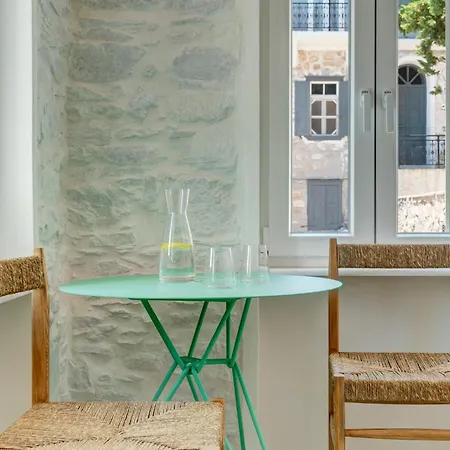 Aplotis * 埃尔莫波利斯