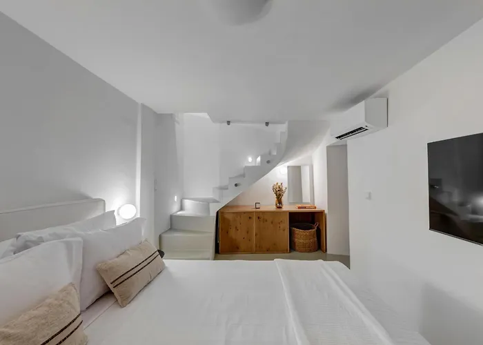 Holiday home Aplotis Ermoupoli